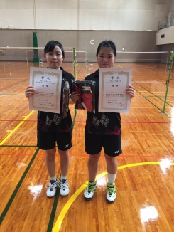 ダブルス優勝(左:阿形さん、右:橋戸さん)