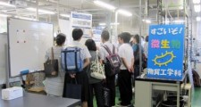 学科展示等の様子(1)