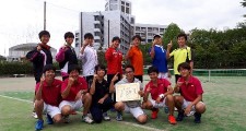 男子団体で優勝した沼津高専テニス部のメンバー