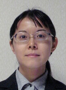 山根 説子