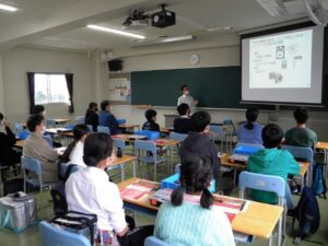 制御回路を小さな電子パーツで体験