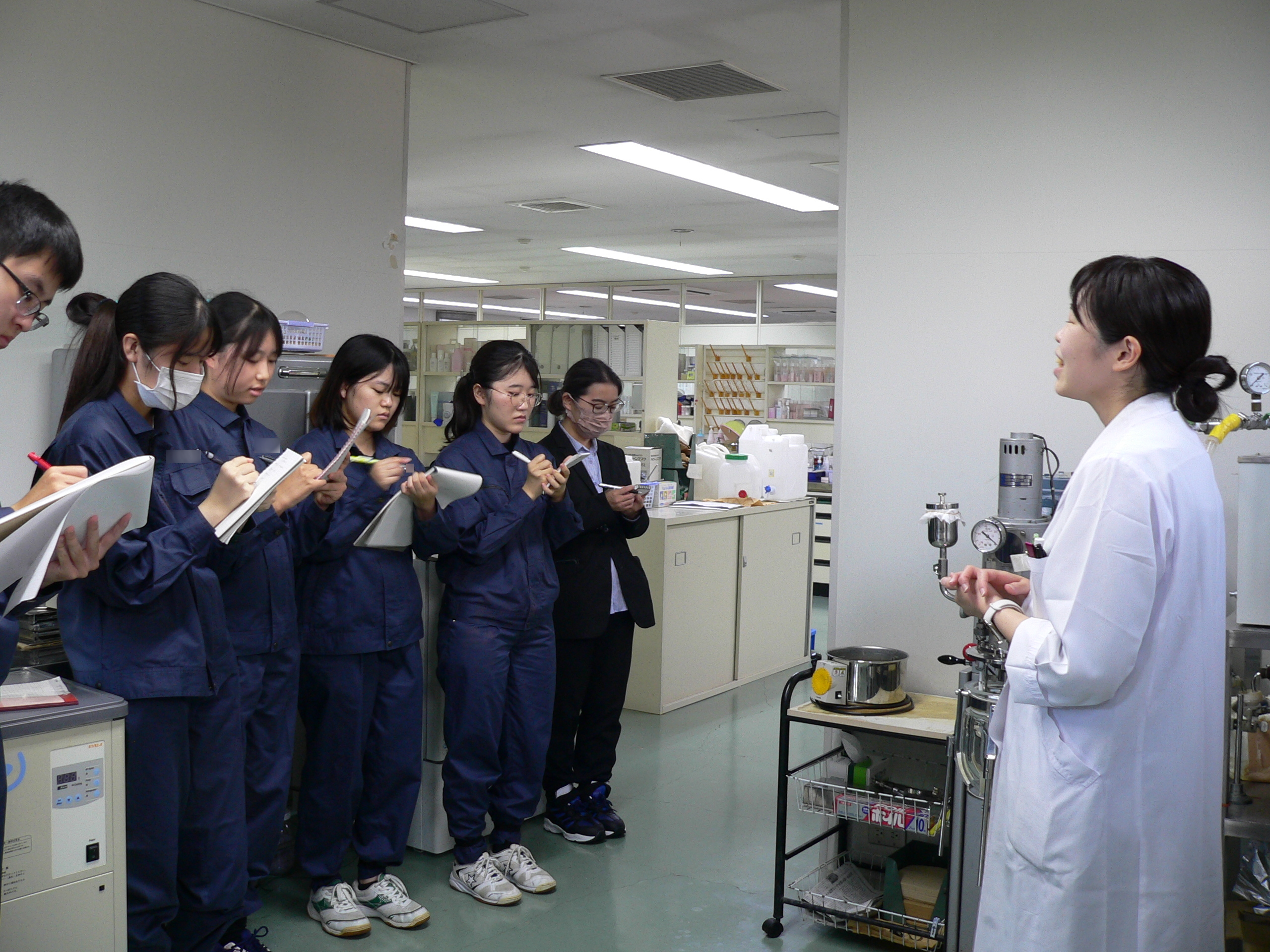 ヒノキ新薬株式会社工場見学