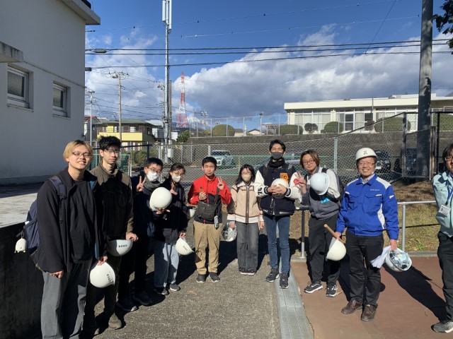 受変電設備の点検を見学