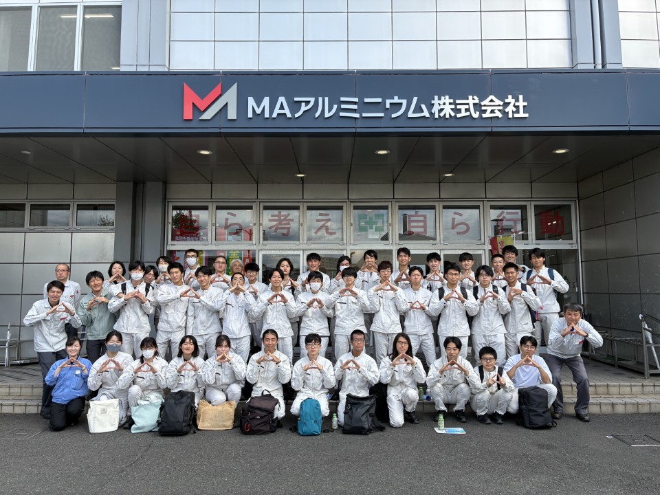 裾野市と連携したキャリア教育（3年生工場見学）
