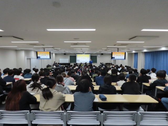 1年生課外教育特別講演(薬物乱用防止)