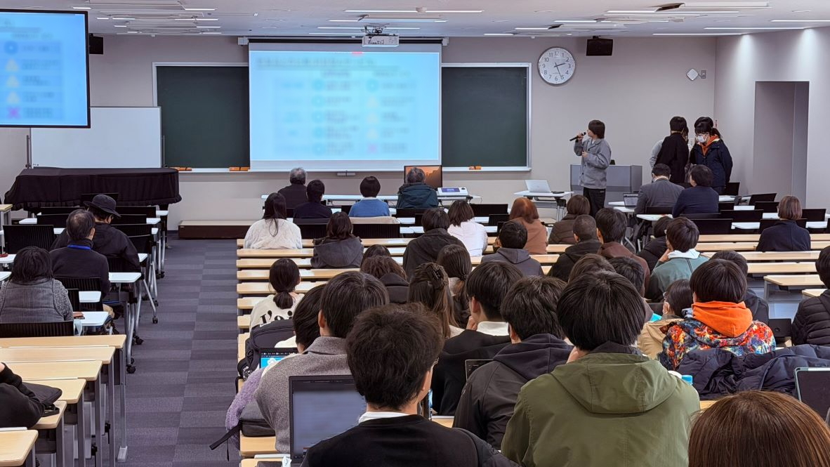 制御情報工学科4年生の創造設計作品発表会