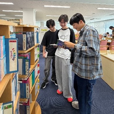 本科1年生全員が図書館利用ガイダンス