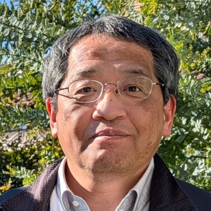 学生生活支援室長　小林 美学