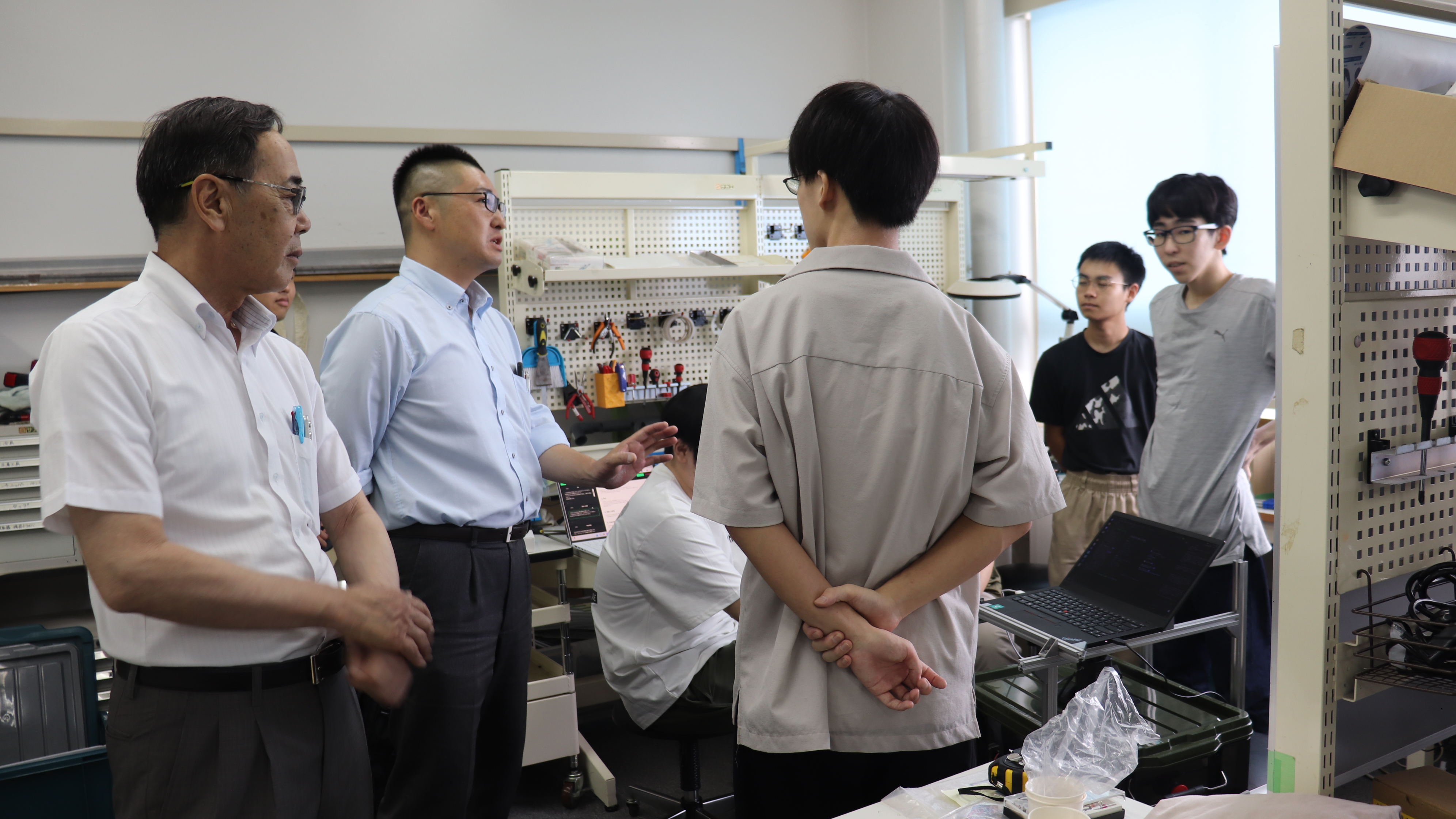 沼津高専とともに歩む議員連盟が本校を視察